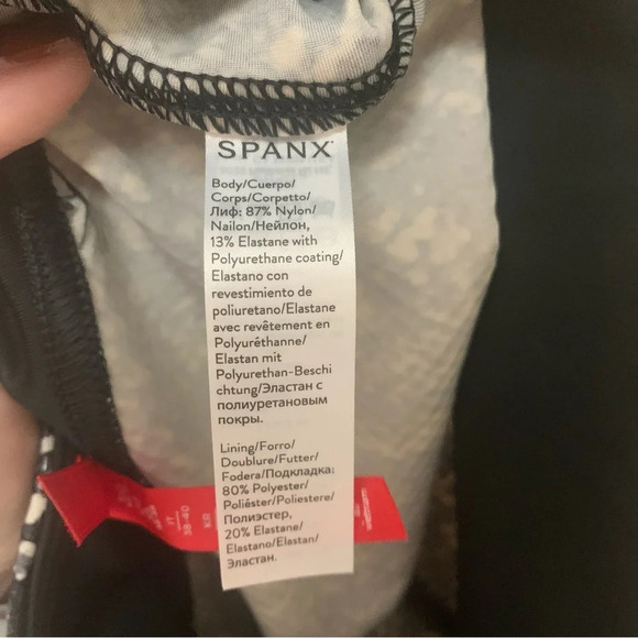 Spanx Faux Leather Snake Shine Leggings Size Small NWT New - Picture 15 of 16